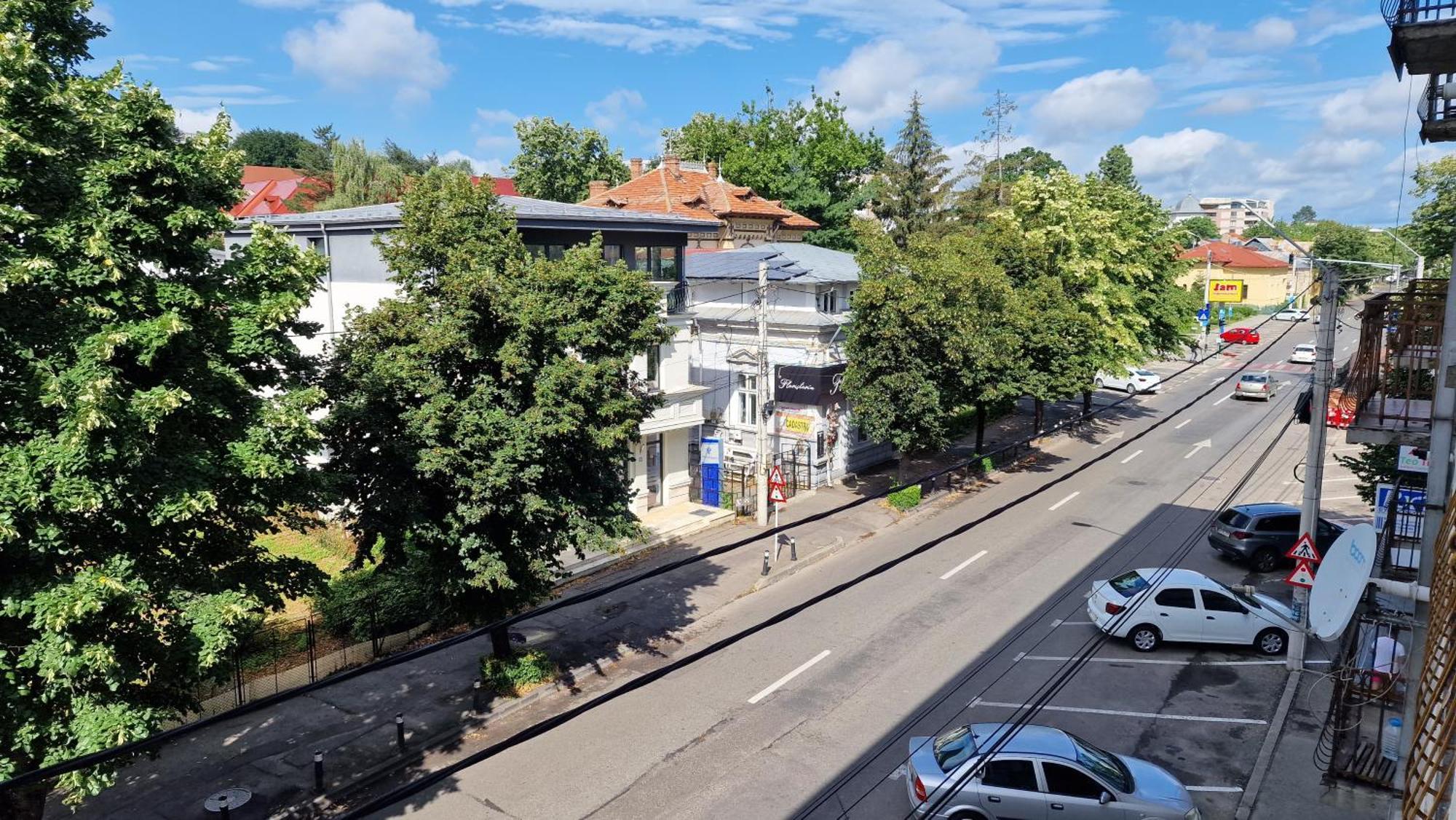 Belle - Republicii Pitesti